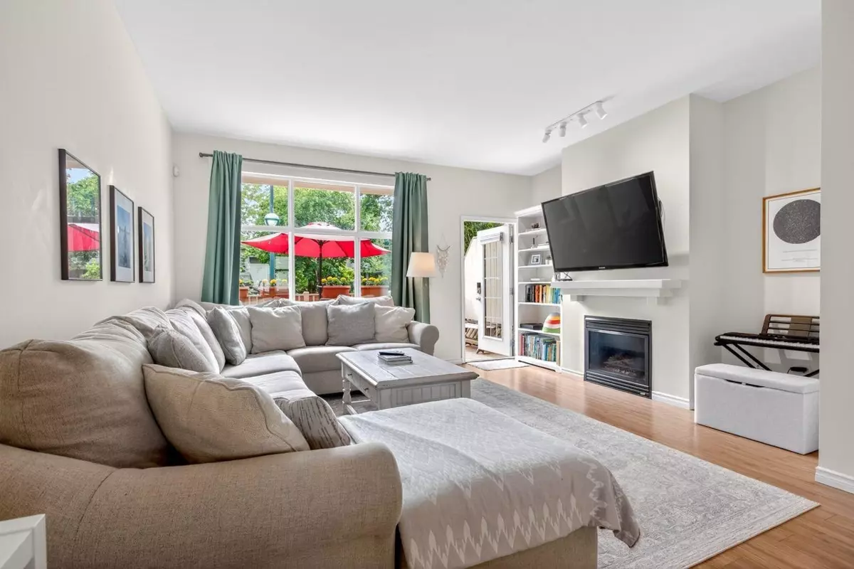 Dining Area Photo of 56 14959 58 Avenue, Surrey, BC