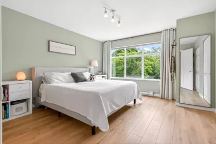 Powder Room Photo of 56 14959 58 Avenue, Surrey, BC