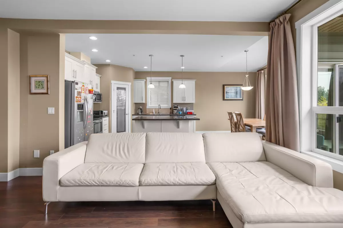 Family Room Photo of 13735 230a Street, Maple Ridge, BC