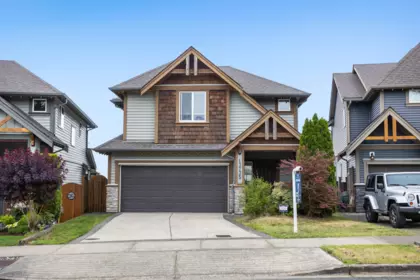 13735 230a Street, Maple Ridge, BC, Maple Ridge — Single Family Residence for sale
