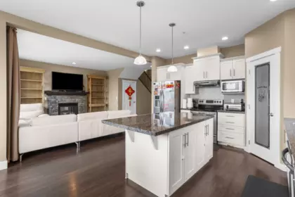 Kitchen Photo of 13735 230a Street, Maple Ridge, BC