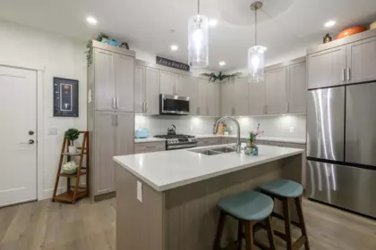Kitchen Photo of 316 22633 Selkirk Avenue, Maple Ridge, BC