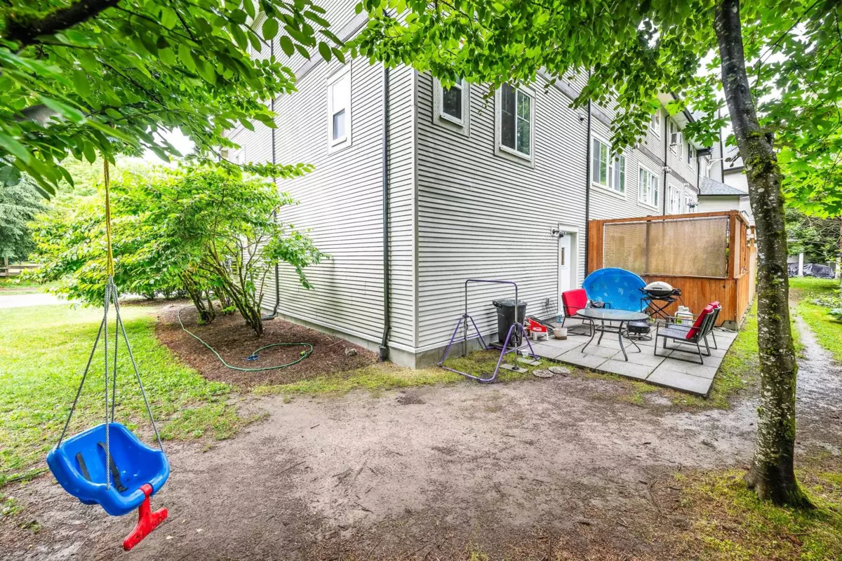 Living Room Photo of 42 1800 Mamquam Road, Squamish, BC