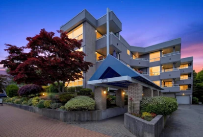 202 15717 Marine Drive, White Rock, BC, White Rock — Apartment/Condo for sale
