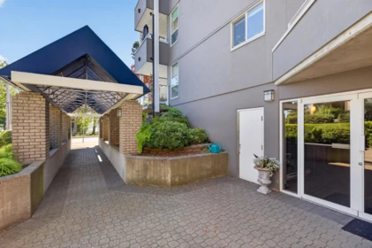 202 15717 Marine Drive, White Rock, BC, White Rock — Apartment/Condo for sale