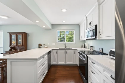 Powder Room Photo of 202 15717 Marine Drive, White Rock, BC