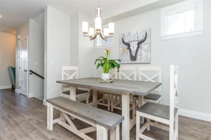 Kitchen Island Photo of 50 47042 Macfarlane Place, Chilliwack, BC