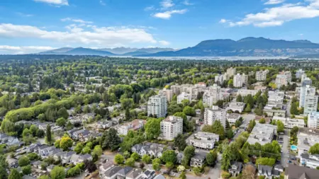 Hot Tub / Spa Photo of 1003 5955 Balsam Street, Vancouver, BC