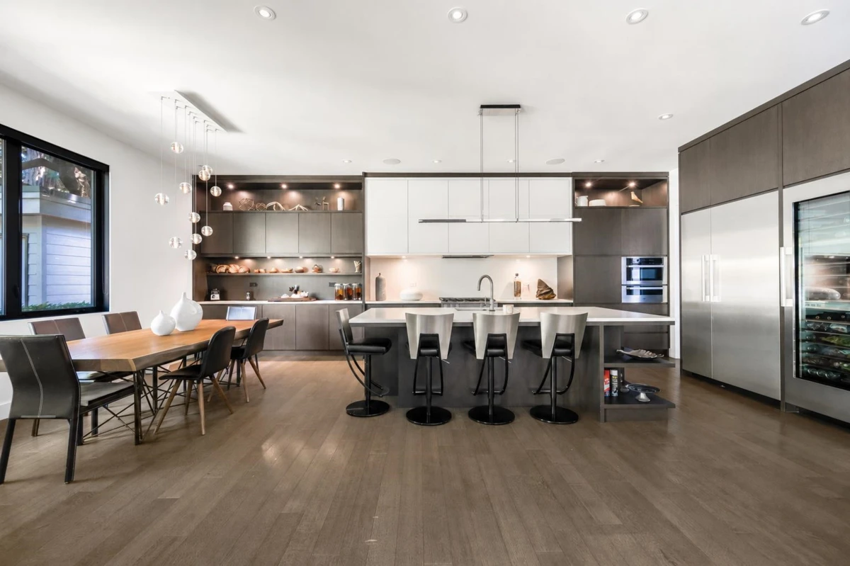 Dining Area Photo of 3430 Aintree Drive, North Vancouver, BC