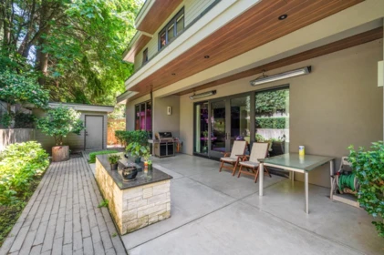 Garden / Landscaping Photo of 3430 Aintree Drive, North Vancouver, BC