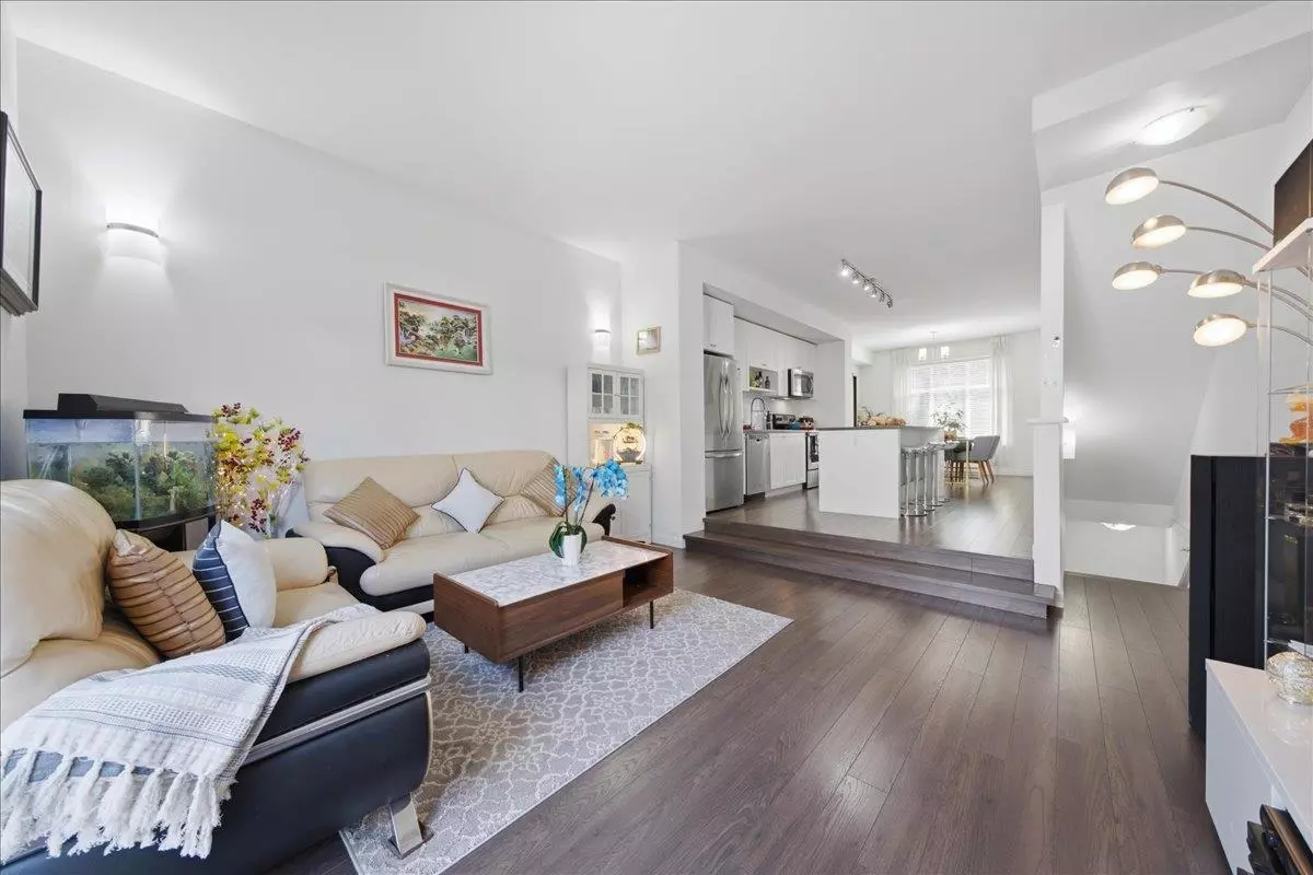 Family Room Photo of 53 8130 136a Street, Surrey, BC