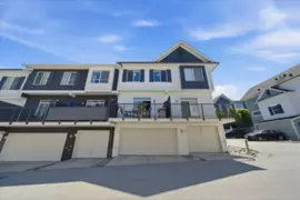 53 8130 136a Street, Surrey, BC