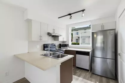 206 5632 Kings Road, Vancouver, BC, Vancouver — Townhouse for sale