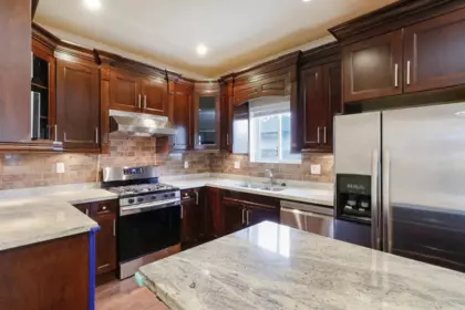 7240 Stride Avenue, Burnaby, BC, Burnaby — Half Duplex for sale