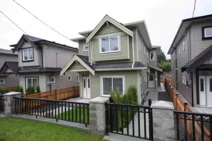 7240 Stride Avenue, Burnaby, BC, Burnaby — Half Duplex for sale