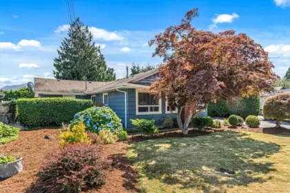 46222 Mccaffrey Boulevard, Chilliwack, BC, Chilliwack — Single Family Residence for sale