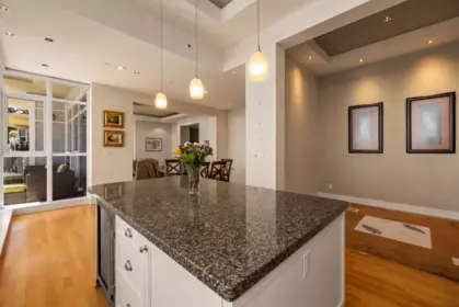 Entry Foyer Photo of PH2 2200 Chippendale Road, West Vancouver, BC