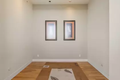 Hallway Photo of PH2 2200 Chippendale Road, West Vancouver, BC