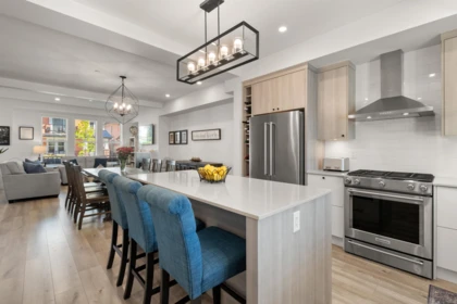 Kitchen Island Photo of 131 46211 Promontory Road, Chilliwack, BC