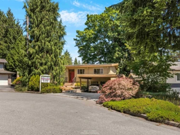 423 Winona Street, Coquitlam, BC, Coquitlam — Single Family Residence for sale