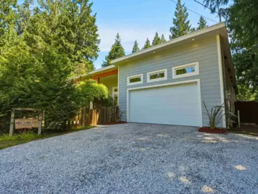 1304 Oles Place, Roberts Creek, BC, Roberts Creek — Single Family Residence for sale