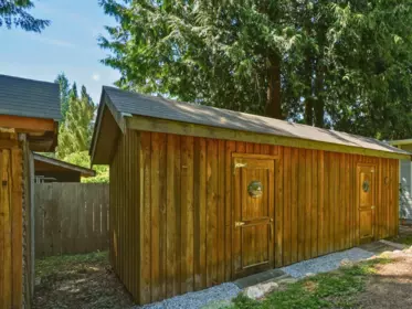 Laundry Room Photo of 1304 Oles Place, Roberts Creek, BC