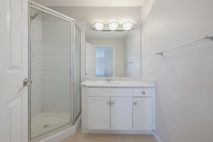 Bedroom 3 Photo of 438 32830 George Ferguson Way, Abbotsford, BC