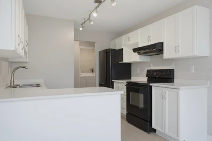 Breakfast Nook Photo of 438 32830 George Ferguson Way, Abbotsford, BC
