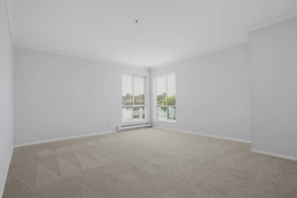 Walk-In Closet Photo of 438 32830 George Ferguson Way, Abbotsford, BC