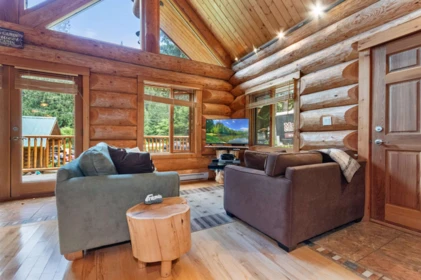 Staircase Photo of A22 14581 Alpine Boulevard, Hope, BC