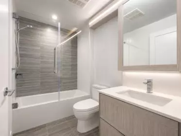 Primary Bathroom Photo of 1601 2311 Beta Avenue, Burnaby, BC
