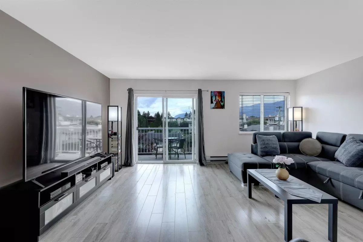 Family Room Photo of 303 8934 Mary Street, Chilliwack, BC