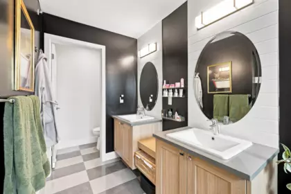 Guest Bathroom Photo of 20 13263 236 Street, Maple Ridge, BC