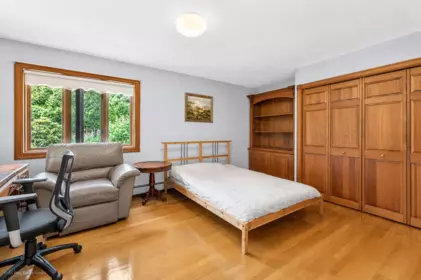 Hallway Photo of 14078 31a Avenue, Surrey, BC