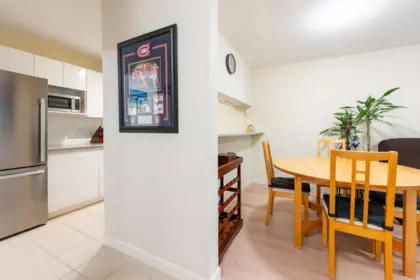 Breakfast Nook Photo of 1 1386 W 6th Avenue, Vancouver, BC