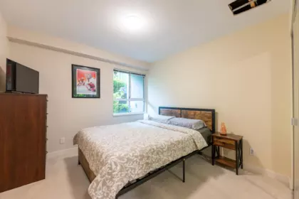 Guest Bathroom Photo of 1 1386 W 6th Avenue, Vancouver, BC
