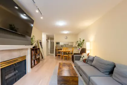 Laundry Room Photo of 1 1386 W 6th Avenue, Vancouver, BC