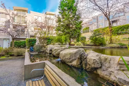 Swimming Pool Photo of 1 1386 W 6th Avenue, Vancouver, BC