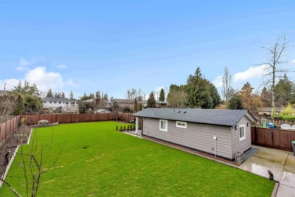 Hot Tub / Spa Photo of 14654 106 Avenue, Surrey, BC