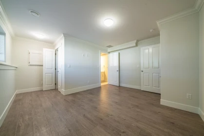 Powder Room Photo of 14654 106 Avenue, Surrey, BC