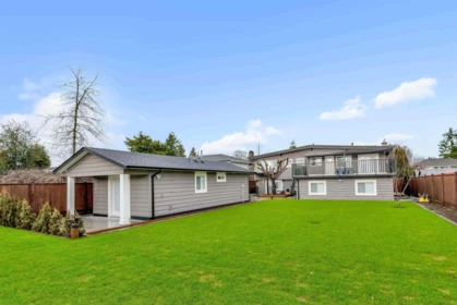Swimming Pool Photo of 14654 106 Avenue, Surrey, BC
