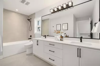 Powder Room Photo of 2196 E 19th Avenue, Vancouver, BC
