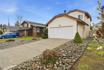 2808 Mccoomb Drive, Coquitlam, BC, Coquitlam — Single Family Residence for sale
