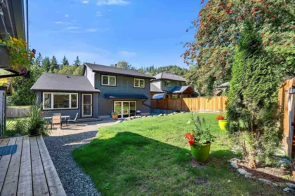 38582 Westway Avenue, Squamish, BC, Squamish — Single Family Residence for sale