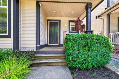 19442 67a Avenue, Surrey, BC, Surrey — Single Family Residence for sale