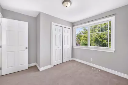 Laundry Room Photo of 19442 67a Avenue, Surrey, BC