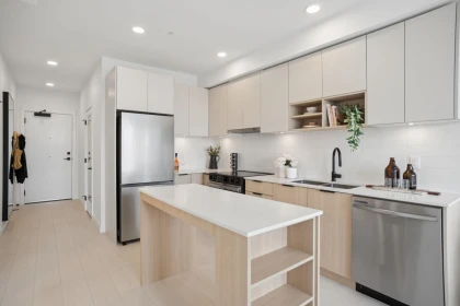 Kitchen Island Photo of 601 10465 139 Street, Surrey, BC