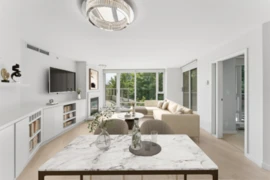 305 8 Smithe Mews, Vancouver, BC