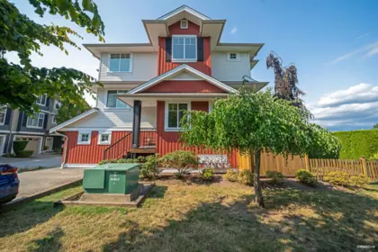 Outdoor Kitchen Photo of 39 6956 193 Street, Surrey, BC