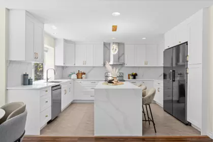 Kitchen Island Photo of 12051 Imperial Drive, Richmond, BC